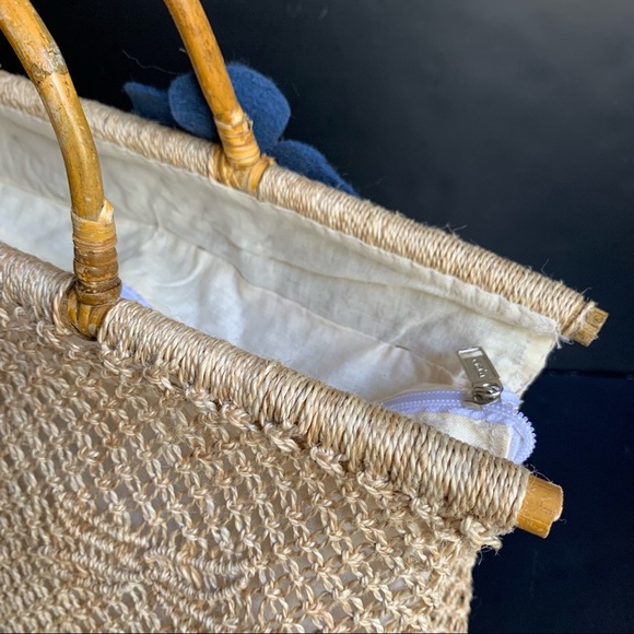 w i c k e r :: Vintage Large Boho Floral Rattan Straw Wool Flower Tote - Picture 10 of 13